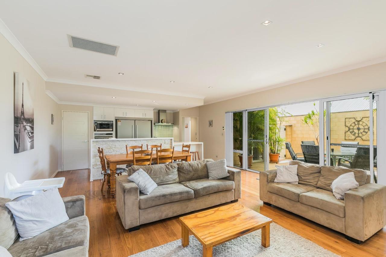 Ocean Keys Cottage - Free Wifi Mindarie Exterior foto